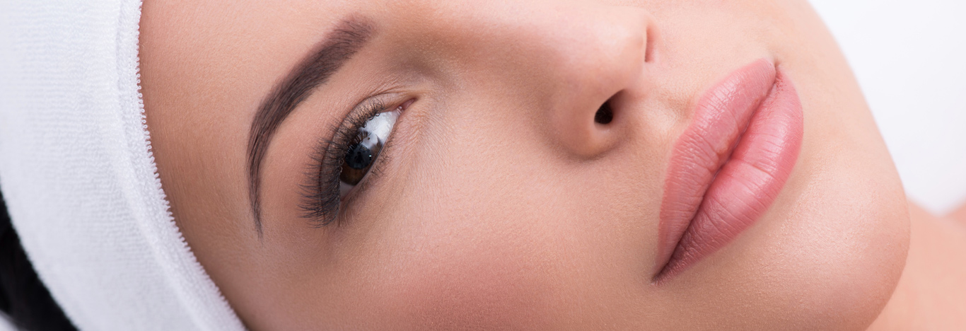 Permanent Make-Up by Goldeneye